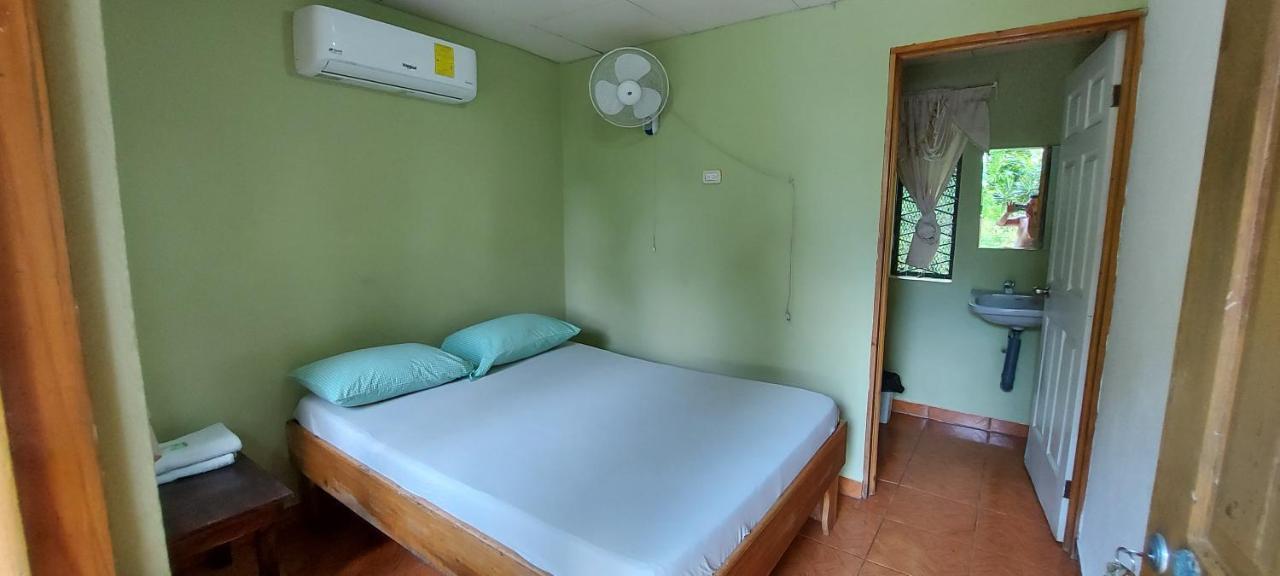 Hostal Y Cabinas Anita-And Rafting Tour! Siqurres Da Alegria Exterior foto